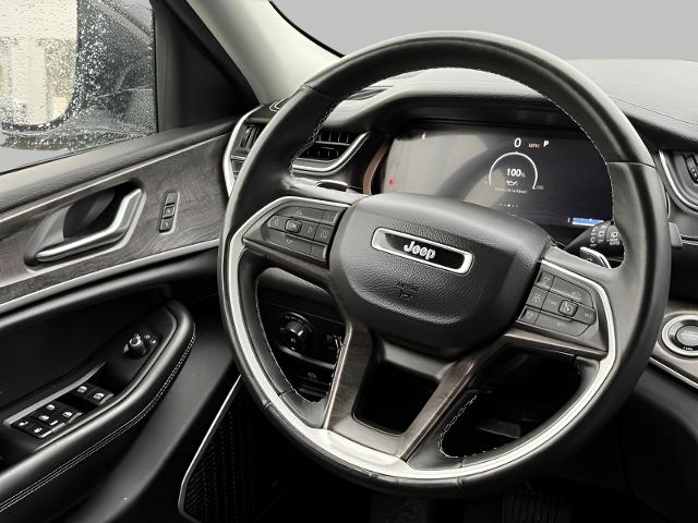 2022 Jeep Grand Cherokee L Vehicle Photo in Kaukauna, WI 54130