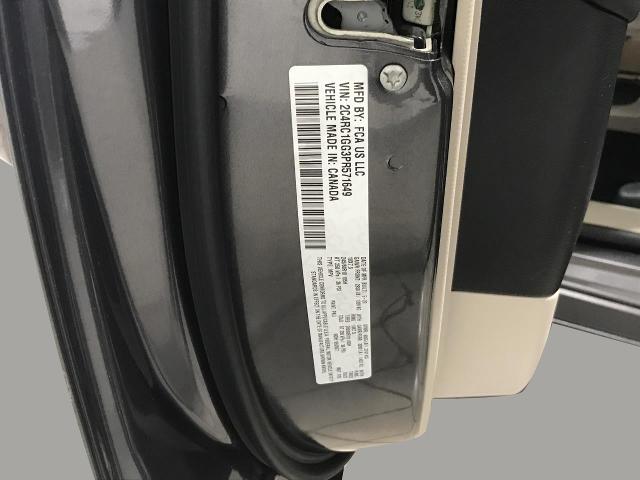 2023 Chrysler Pacifica Vehicle Photo in Kaukauna, WI 54130
