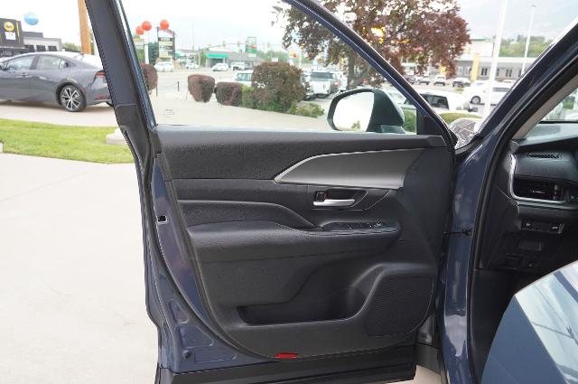 2024 Toyota Grand Highlander Vehicle Photo in Riverdale, UT 84405