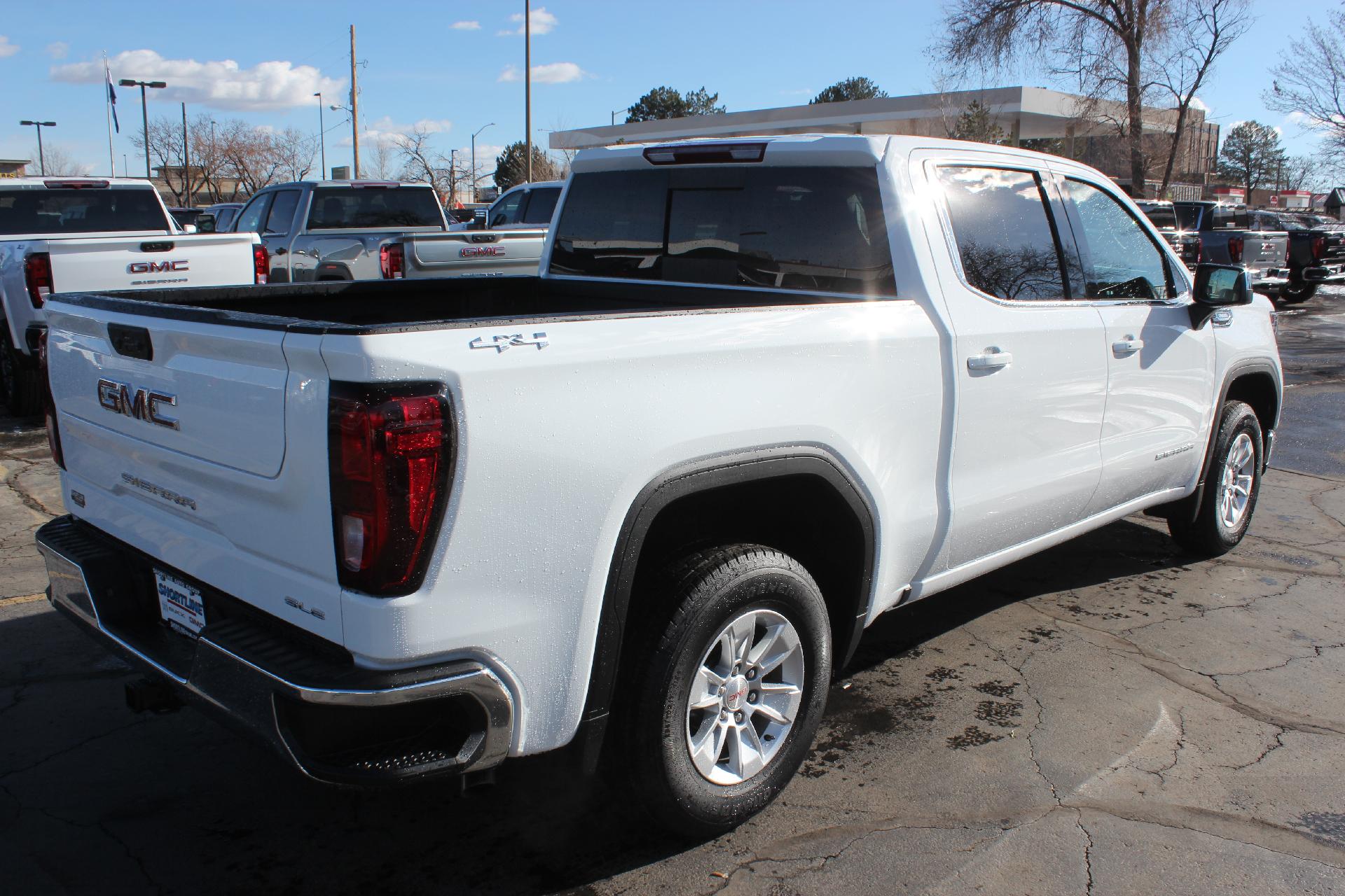 2025 GMC Sierra 1500 Vehicle Photo in AURORA, CO 80012-4011