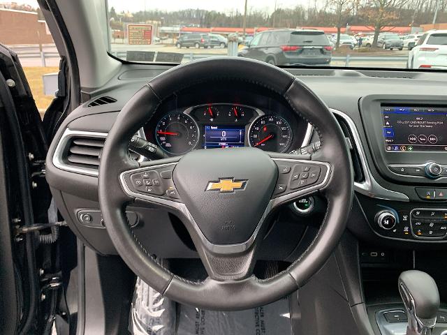 2022 Chevrolet Equinox Vehicle Photo in MOON TOWNSHIP, PA 15108-2571
