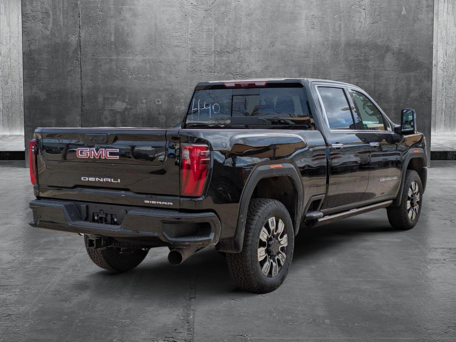 2025 GMC Sierra 3500 HD Vehicle Photo in GOLDEN, CO 80401-3850