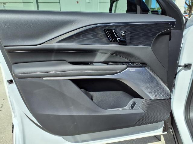2025 Cadillac LYRIQ Vehicle Photo in TAMPA, FL 33612-3404