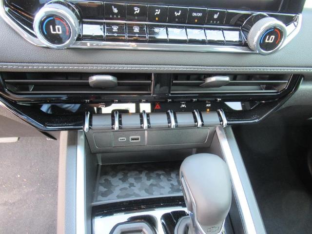 2025 Chevrolet Colorado Vehicle Photo in LEESBURG, FL 34788-4022