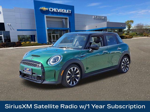 2024 MINI Hardtop 4 Door Vehicle Photo in DANBURY, CT 06810-5034