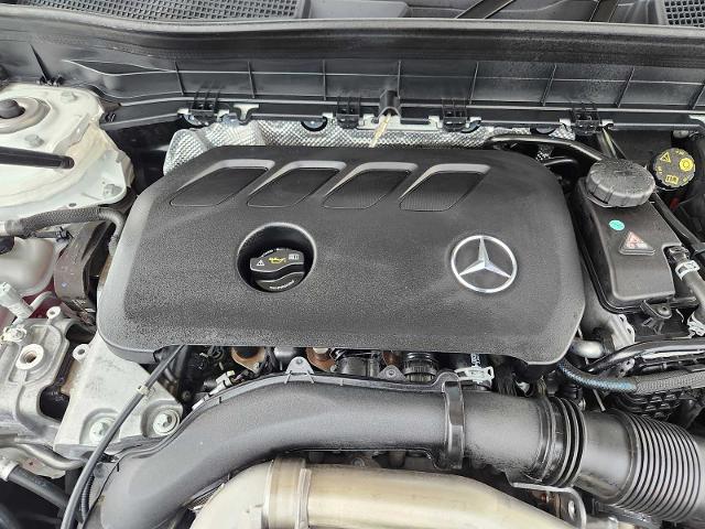 2025 Mercedes-Benz GLB Vehicle Photo in HOUSTON, TX 77079