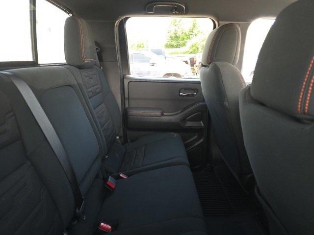 2024 Nissan Frontier Vehicle Photo in ENGLEWOOD, CO 80113-6708
