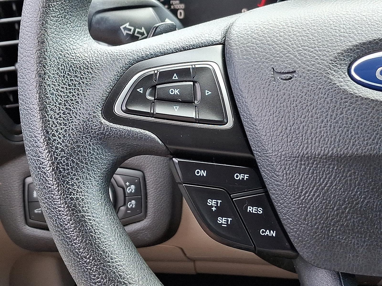 2017 Ford Escape Vehicle Photo in Trevose, PA 19053