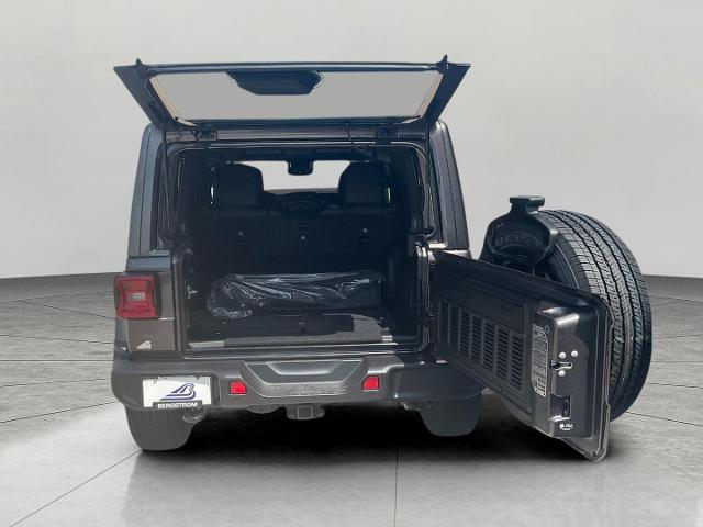 2025 Jeep Wrangler Vehicle Photo in Kaukauna, WI 54130