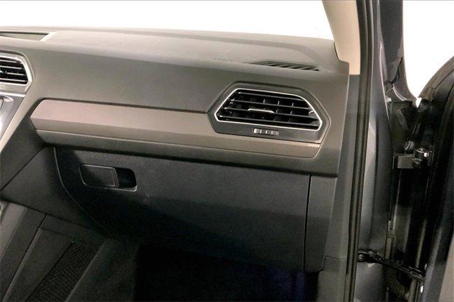 2024 Volkswagen Tiguan Vehicle Photo in KANSAS CITY, MO 64114-4502