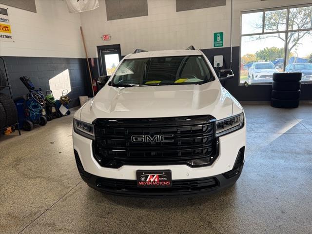 Used 2022 GMC Acadia SLE with VIN 1GKKNRL41NZ178505 for sale in Plymouth, WI