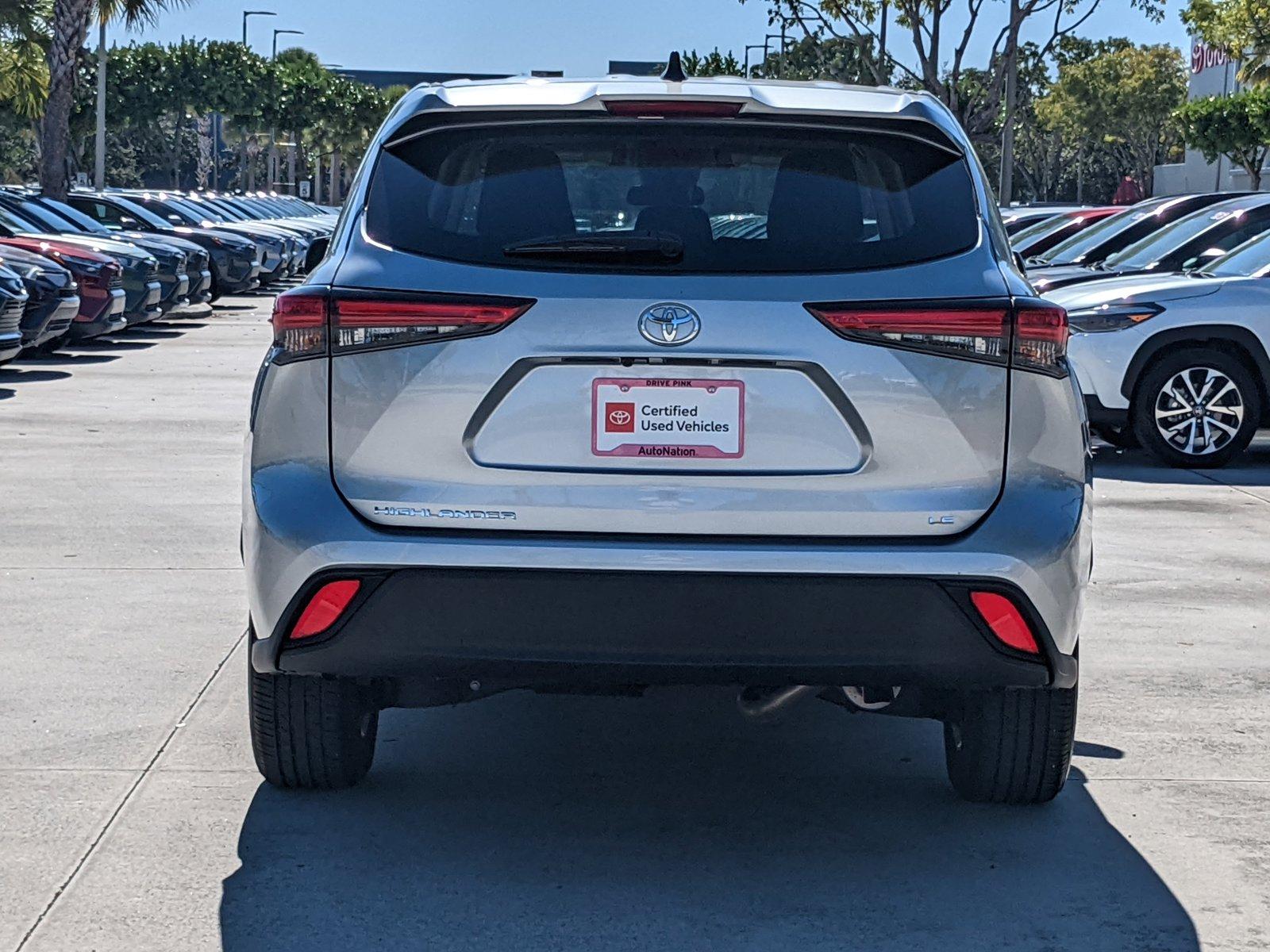 2022 Toyota Highlander Vehicle Photo in Davie, FL 33331