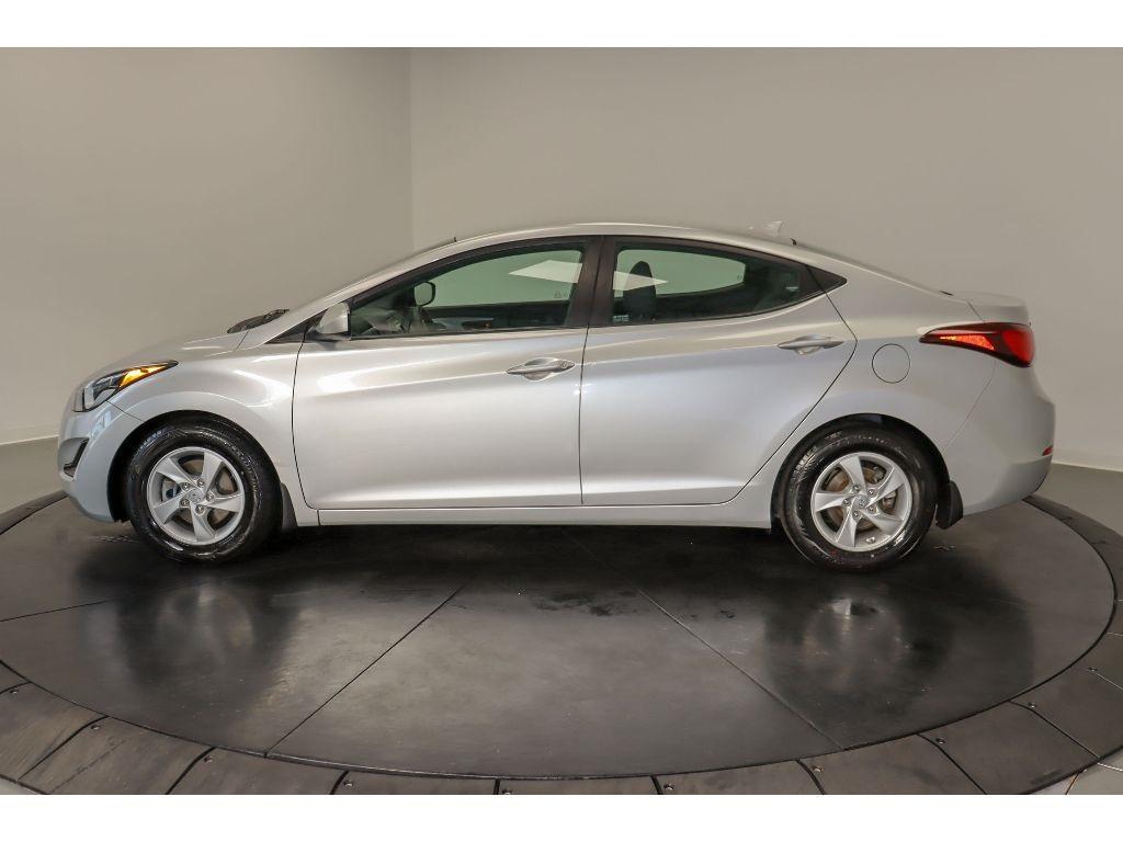 Used 2015 Hyundai Elantra SE with VIN 5NPDH4AE8FH645860 for sale in Shoreline, WA