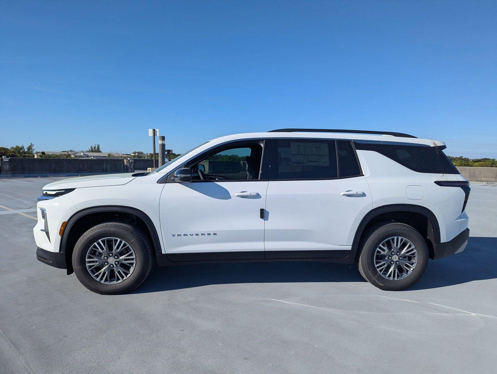 2025 Chevrolet Traverse Vehicle Photo in PEMBROKE PINES, FL 33024-6534