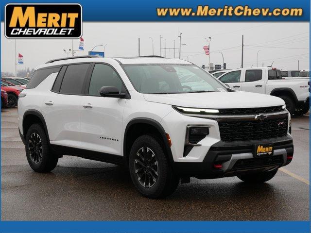 2025 Chevrolet Traverse Vehicle Photo in MAPLEWOOD, MN 55119-4794