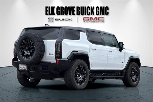 2025 GMC HUMMER EV SUV Vehicle Photo in ELK GROVE, CA 95757-8703