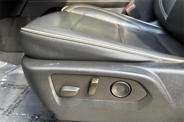 2021 GMC Yukon XL Vehicle Photo in ELK GROVE, CA 95757-8703