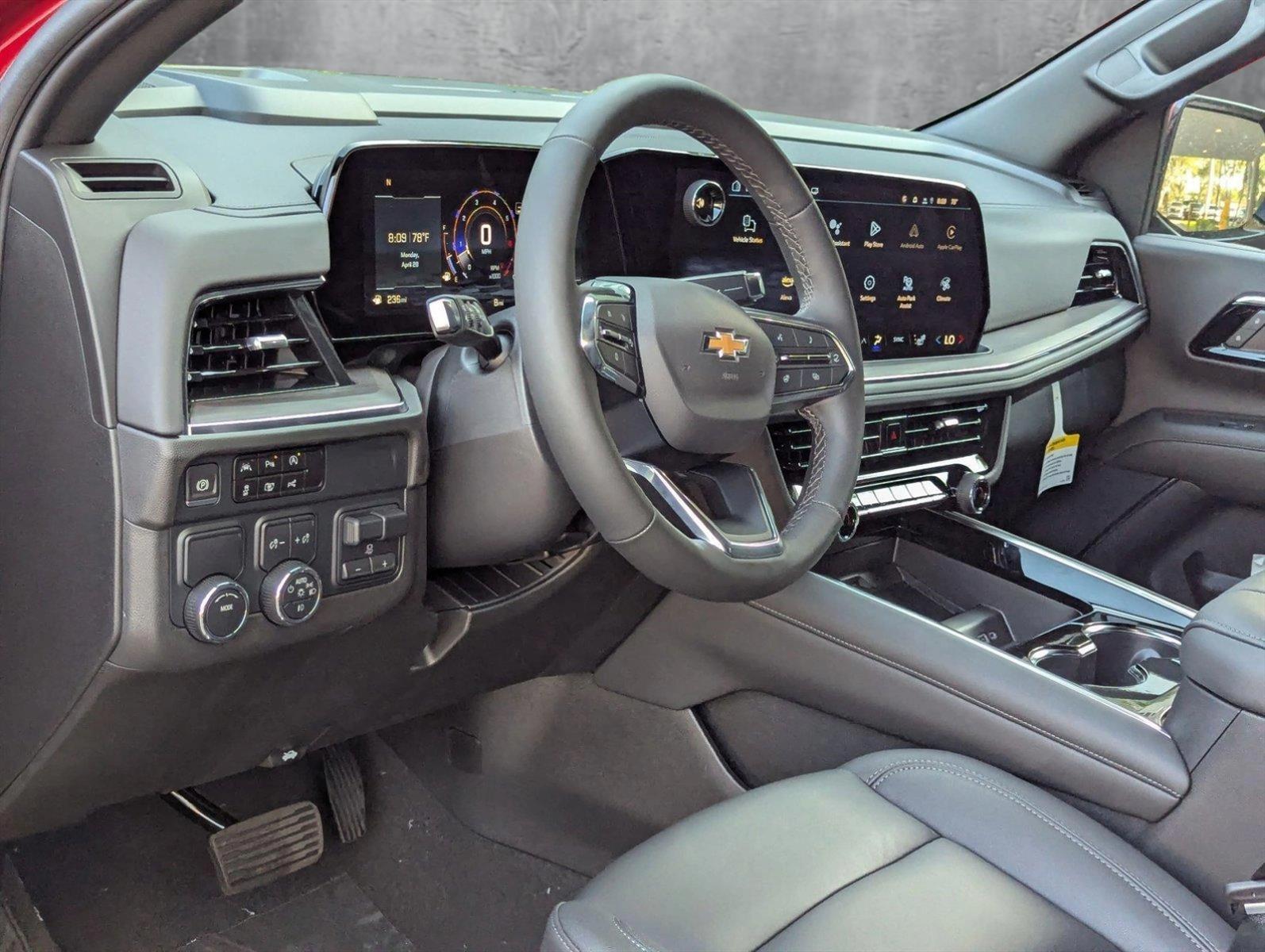 2025 Chevrolet Suburban Vehicle Photo in GREENACRES, FL 33463-3207
