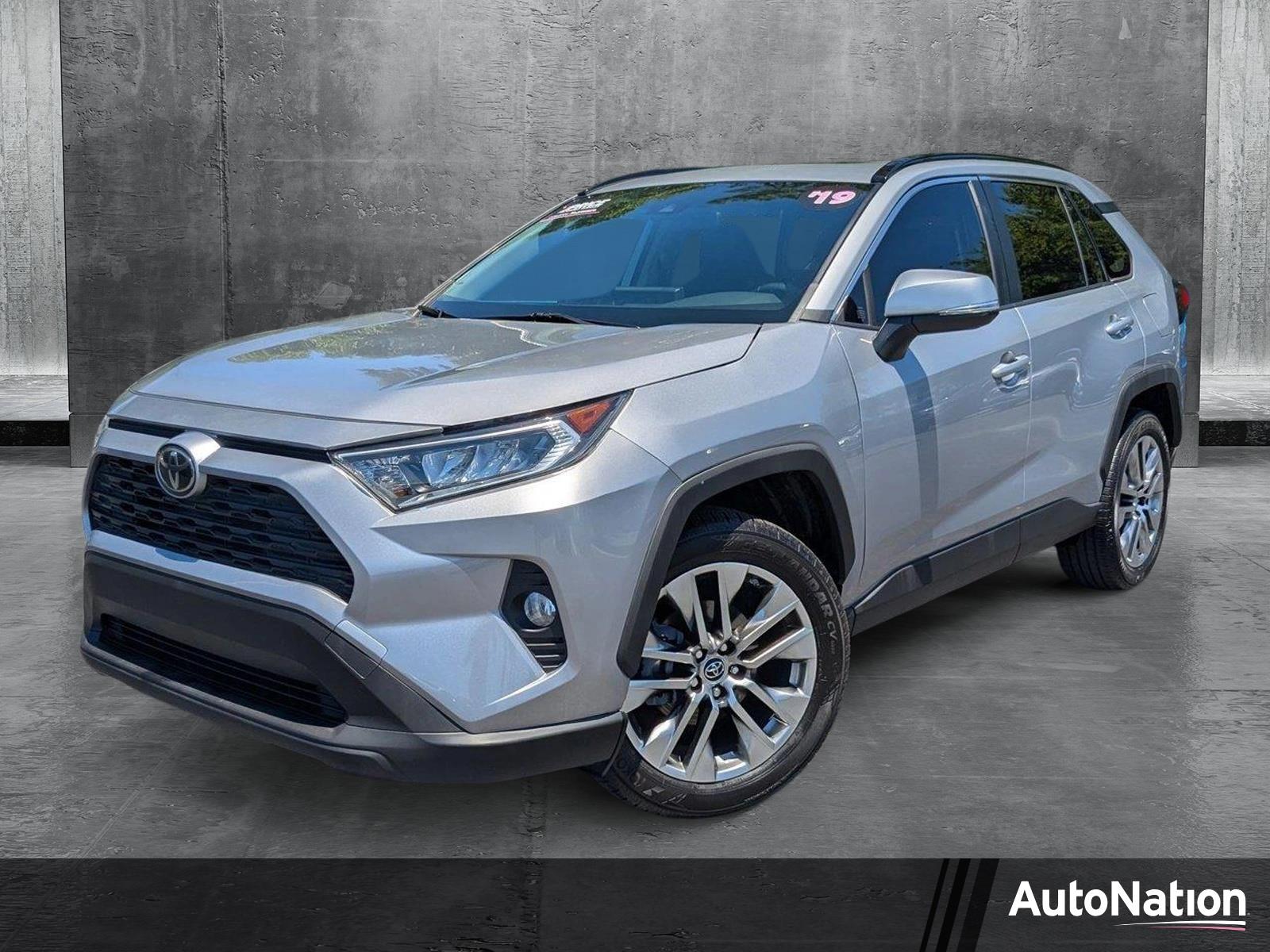 2019 Toyota RAV4 Vehicle Photo in Panama City, FL 32401
