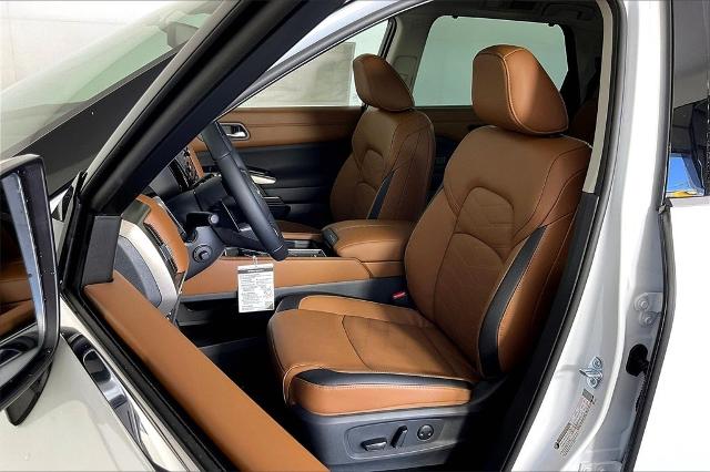 2025 Nissan Pathfinder Vehicle Photo in Tulsa, OK 74129