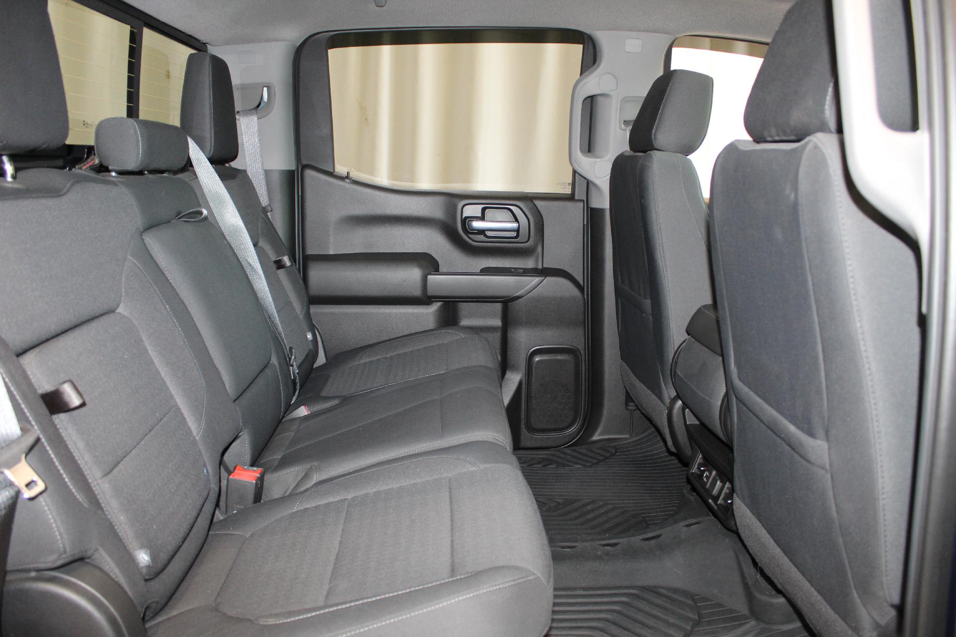 2020 Chevrolet Silverado 1500 Vehicle Photo in NORTHAMPTON, MA 01060-1120