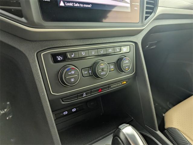 2021 Volkswagen Atlas Cross Sport Vehicle Photo in ENGLEWOOD, CO 80113-6708