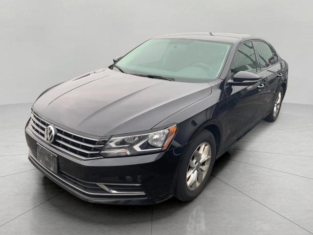2018 Volkswagen Passat Vehicle Photo in APPLETON, WI 54914-4656