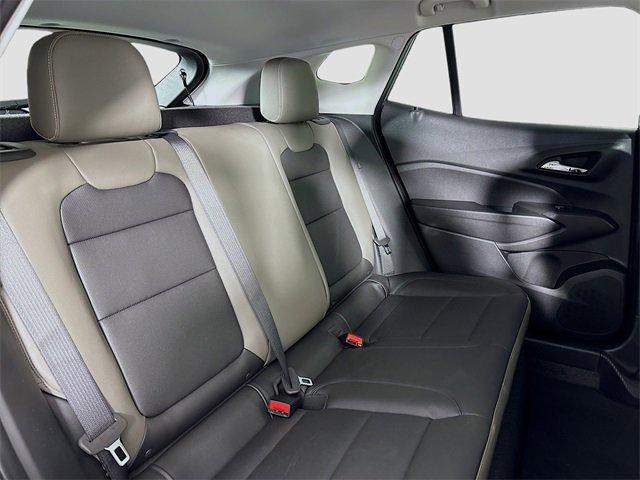 2025 Chevrolet Trax Vehicle Photo in PUYALLUP, WA 98371-4149