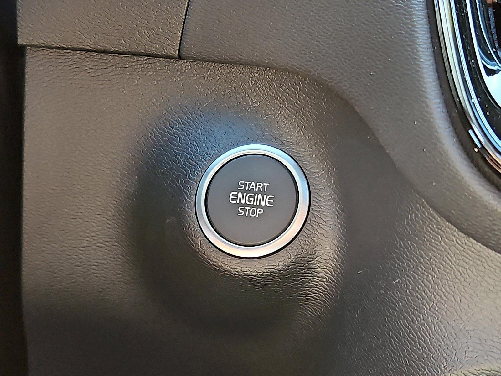 2026 Volvo XC40 Vehicle Photo in Trevose, PA 19053