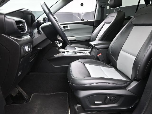 2022 Ford Explorer Vehicle Photo in Cedar Rapids, IA 52402