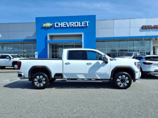 2024 GMC Sierra 3500 HD Vehicle Photo in EMPORIA, VA 23847-1235