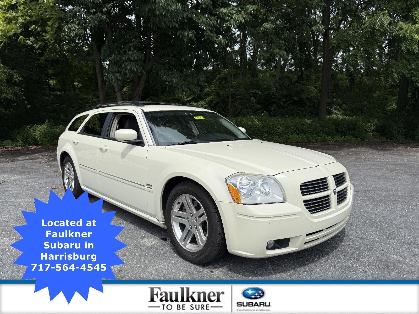 2005 Dodge Magnum Vehicle Photo in Harrisburg, PA 17111