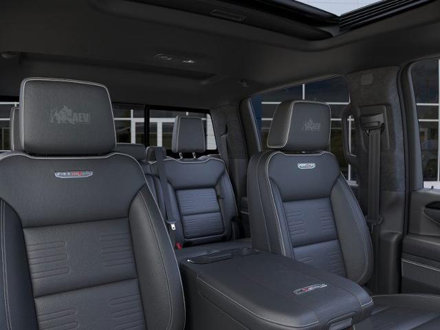 2025 GMC Sierra 2500 HD Vehicle Photo in WATERTOWN, CT 06795-3318