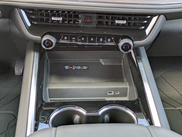 2025 Chevrolet Tahoe Vehicle Photo in BRUNSWICK, GA 31525-1881