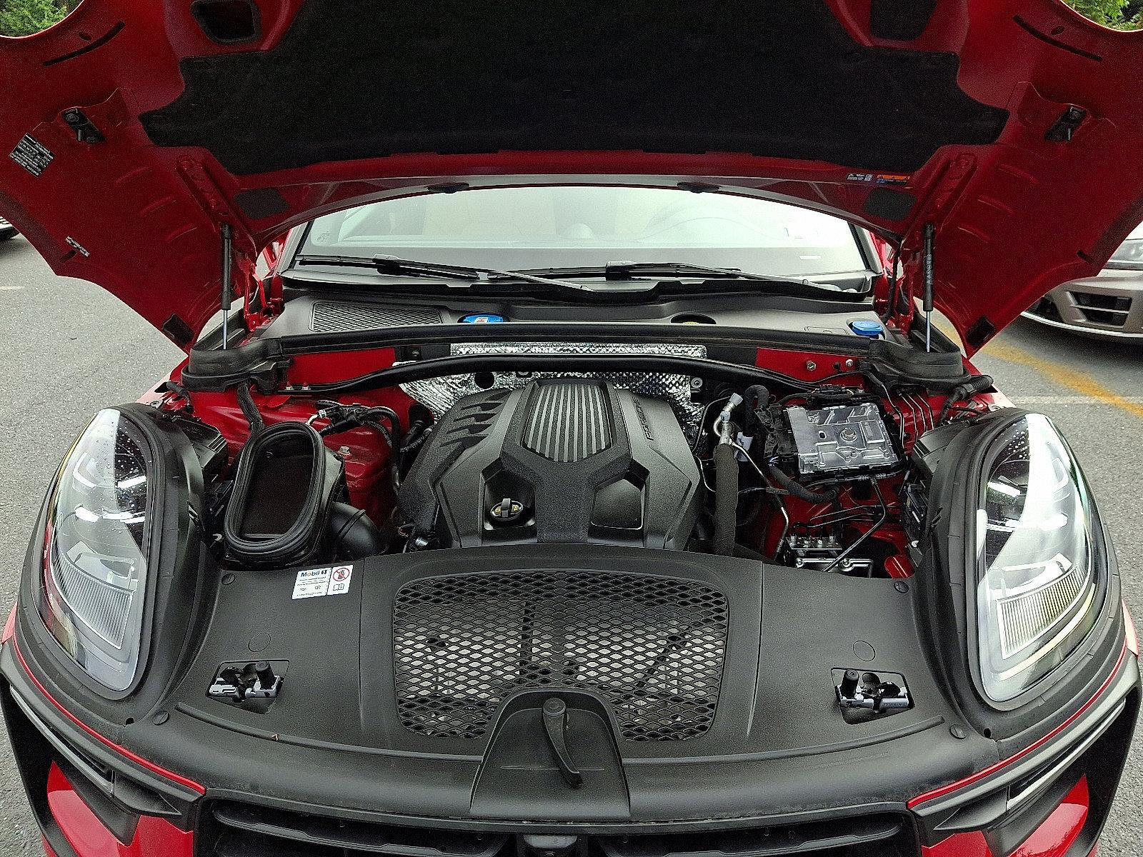 2024 Porsche Macan Vehicle Photo in Mechanicsburg, PA 17050-2306
