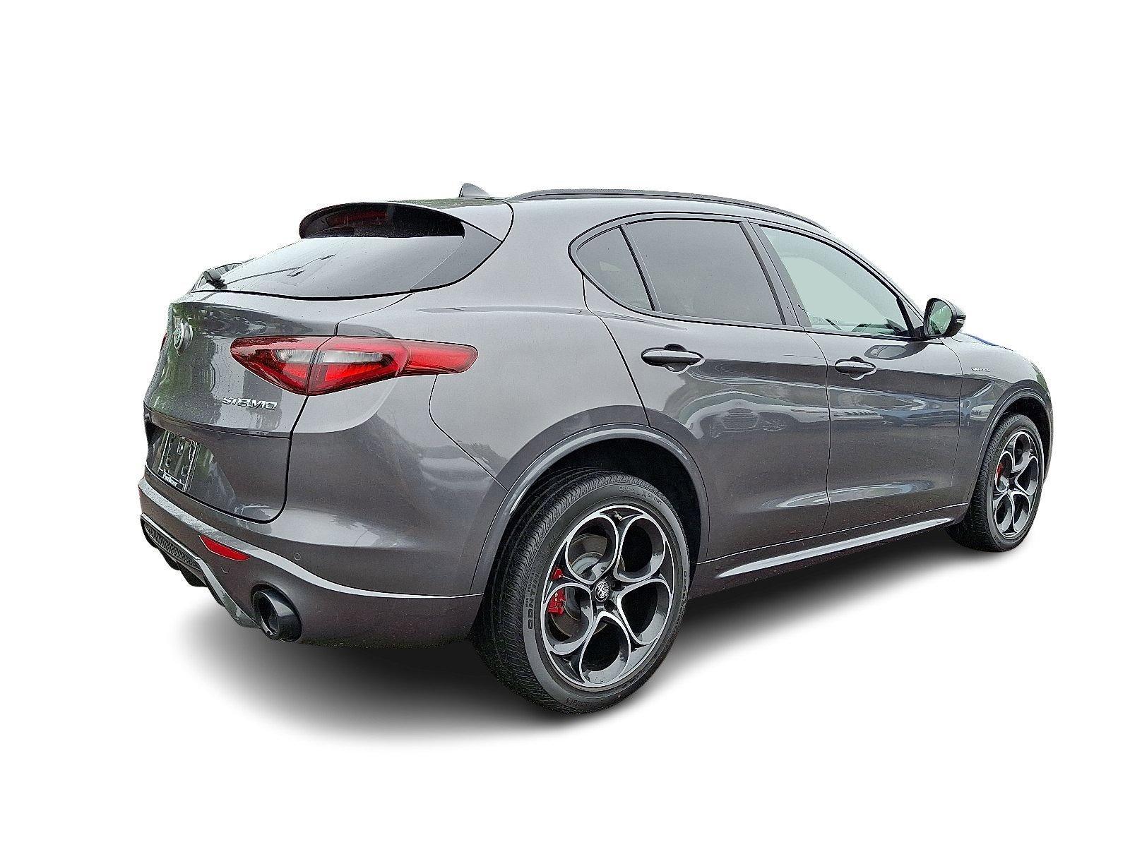 2022 Alfa Romeo Stelvio Vehicle Photo in Willow Grove, PA 19090