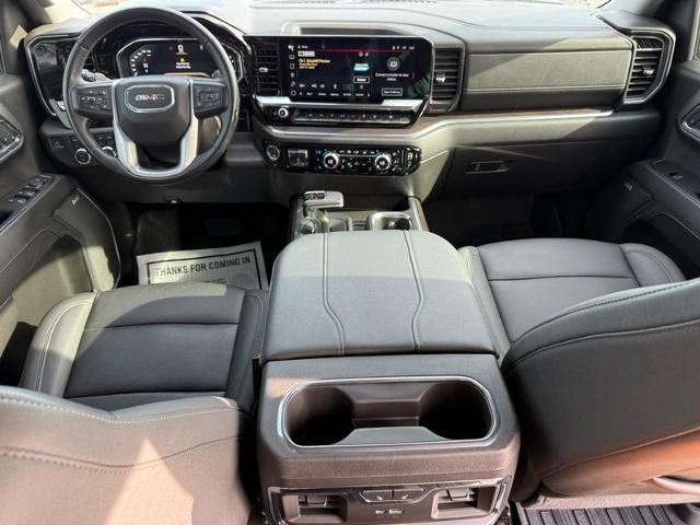 2024 GMC Sierra 1500 Vehicle Photo in COLUMBIA, MO 65203-3903