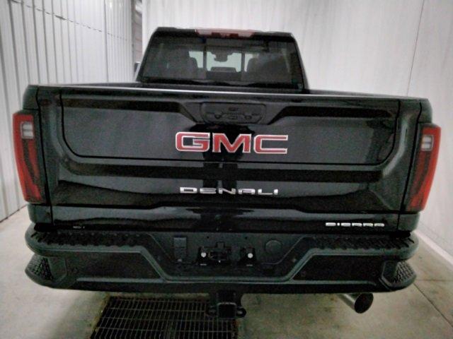 2024 GMC Sierra 2500 HD Vehicle Photo in BARABOO, WI 53913-9382