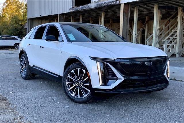2024 Cadillac LYRIQ Vehicle Photo in KANSAS CITY, MO 64114-4545