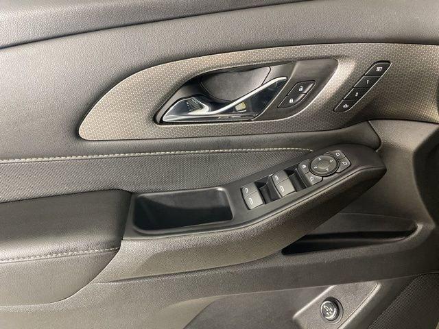 2022 Chevrolet Traverse Vehicle Photo in PHOENIX, AZ 85014-3381