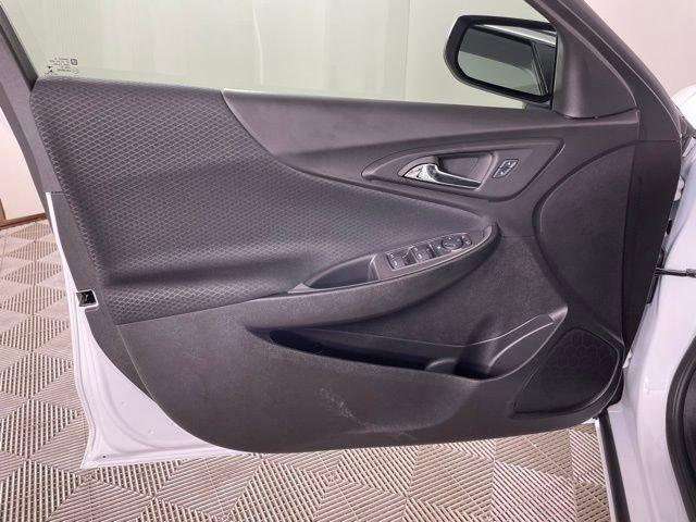 2025 Chevrolet Malibu Vehicle Photo in PHOENIX, AZ 85014-3381