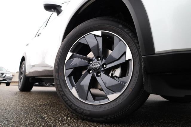 2025 Nissan Rogue Vehicle Photo in Ballwin, MO 63011