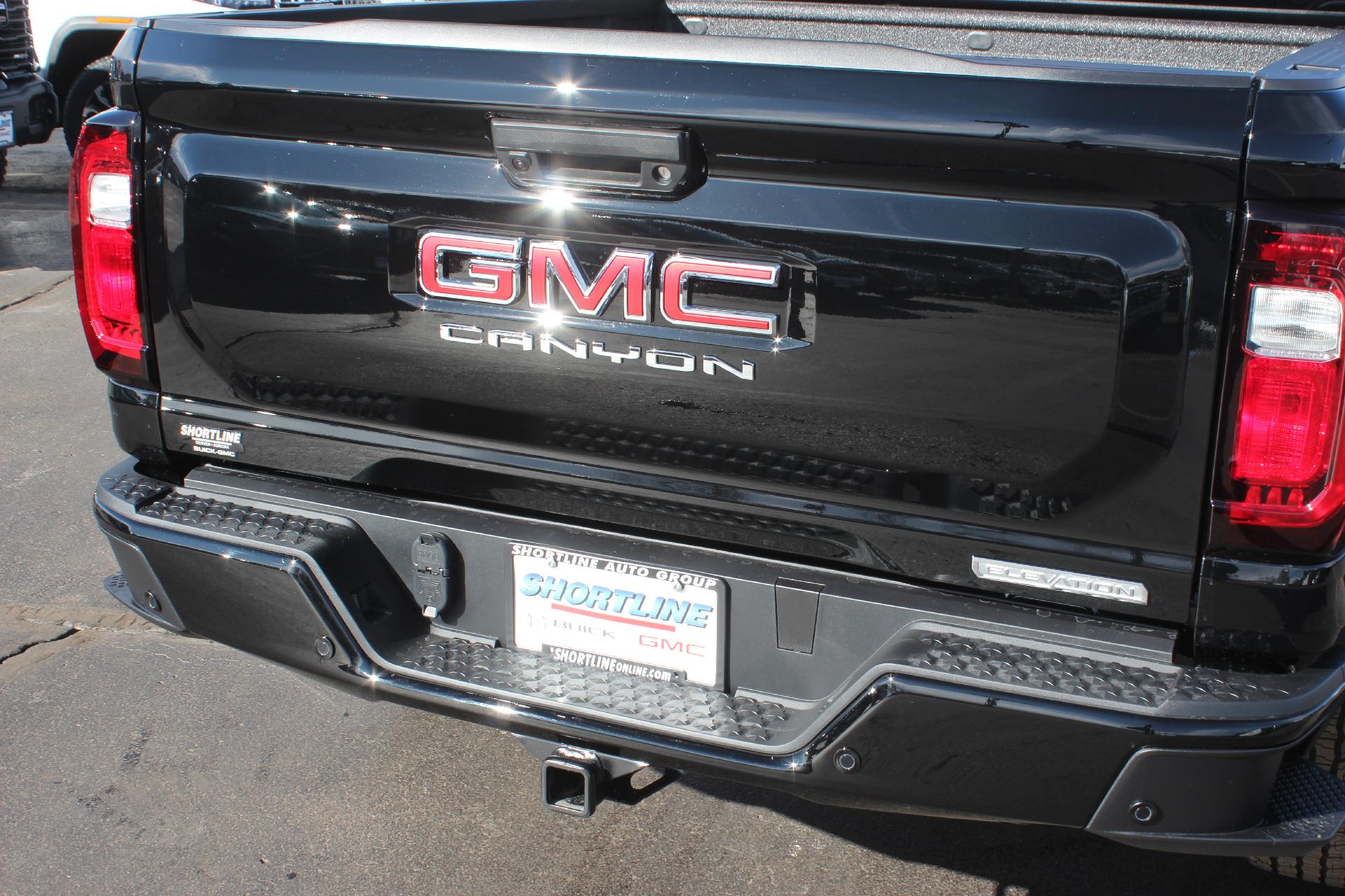 2025 GMC Canyon Vehicle Photo in AURORA, CO 80012-4011