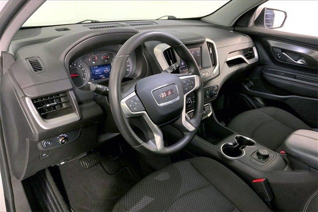2024 GMC Terrain Vehicle Photo in INDEPENDENCE, MO 64055-1377