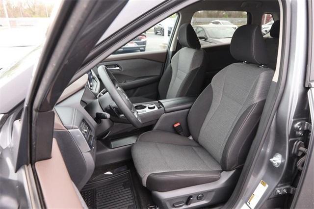 2023 Nissan Rogue Vehicle Photo in Hazelwood, MO 63042