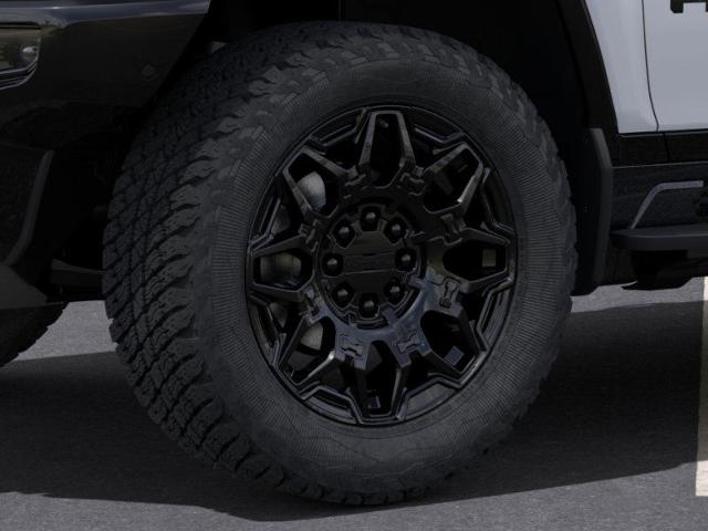 2025 GMC HUMMER EV Pickup Vehicle Photo in GREEN BAY, WI 54303-3330