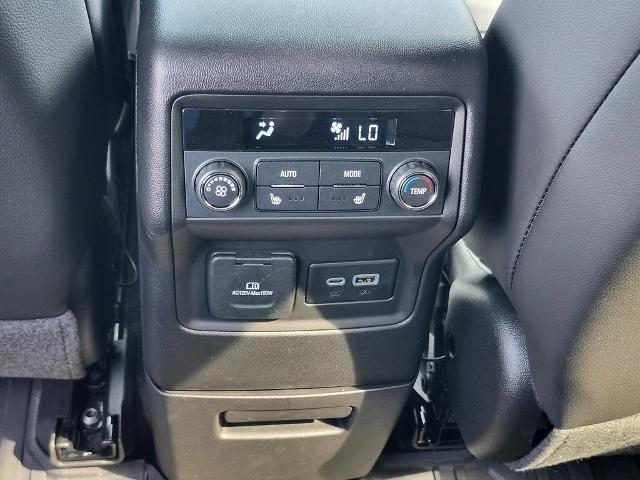 2023 GMC Acadia Vehicle Photo in GREEN BAY, WI 54304-5303