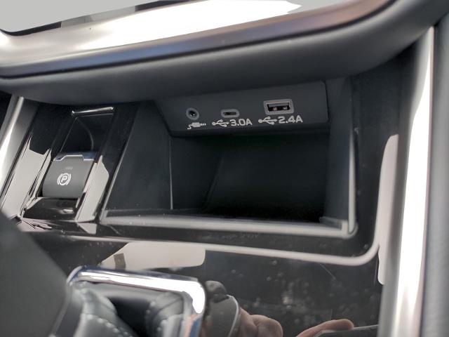 2025 Subaru Outback Vehicle Photo in Green Bay, WI 54304