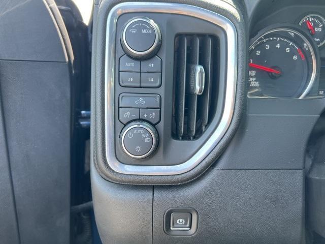 2021 Chevrolet Silverado 1500 Vehicle Photo in GREEN BAY, WI 54304-5303