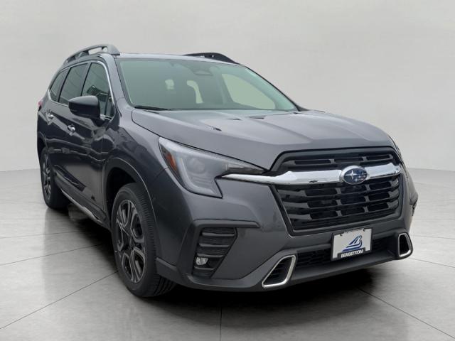 2025 Subaru Ascent Vehicle Photo in Green Bay, WI 54304